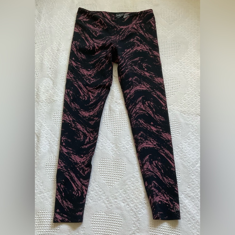 LLBean Performance Leggings Graphic Logo